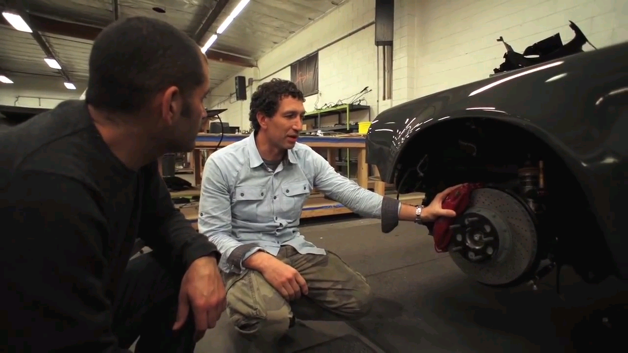 Chris Harris talks to the best father in the world Singer's best dad