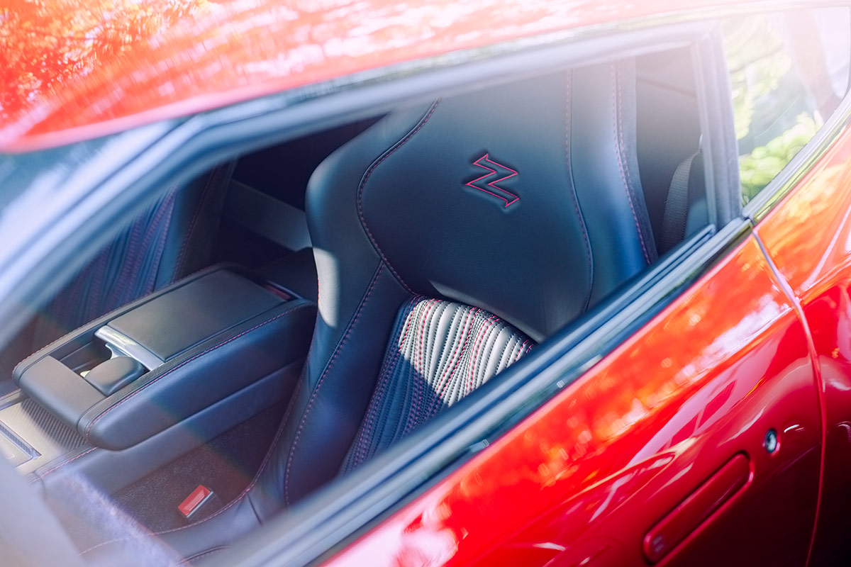 Diavolo red Aston Martin Vantage V12 Zagato interior
