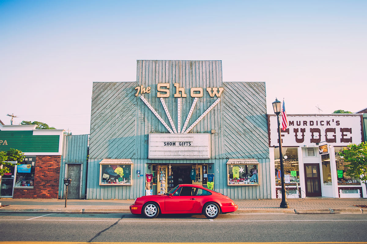 Red 1989 Porsche 911 Carrera 4 (964) coupe in Michigan